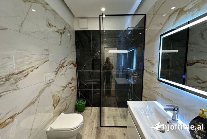 Shtepi me qera Apartament ne Tirane, 2+1, Mobilimi E mobiluar, Pagesa 1,500  Euro.