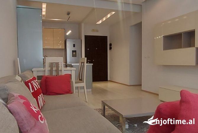 Shtepi me qera 2+1 ne Tirane - 50,000 Leke