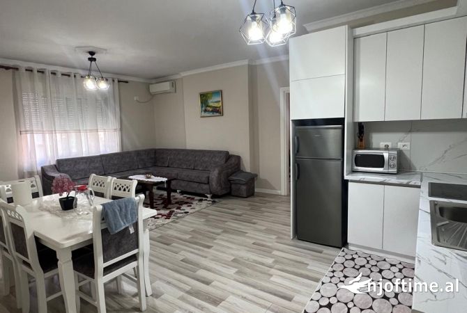 Shtepi me qera 2+1 ne Tirane - 500 Dollar