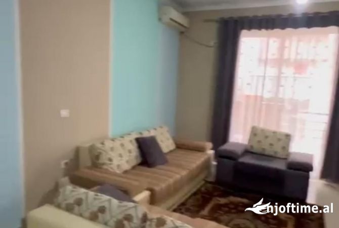 Shtepi me qera 2+1 ne Tirane - 45,000 Leke