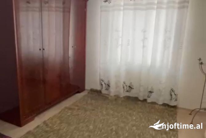 Shtepi me qera 2+1 ne Tirane - 45,000 Leke