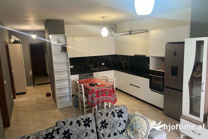 Shtepi me qera 2+1 ne Tirane - 470 Euro