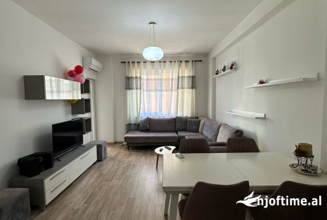Shtepi me qera 1+1 ne Tirane - 450 Euro