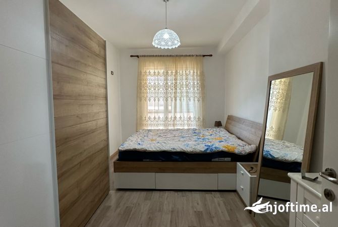 Shtepi me qera 1+1 ne Tirane - 450 Euro
