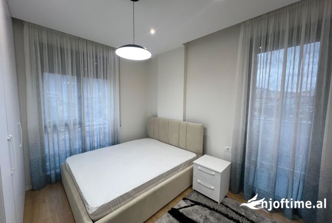 Shtepi me qera Apartament ne Tirane, 2+1, Mobilimi E mobiluar, Pagesa 750  Euro.