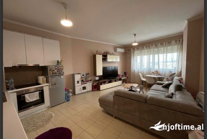 Shtepi me qera 1+1 ne Tirane - 550 Euro