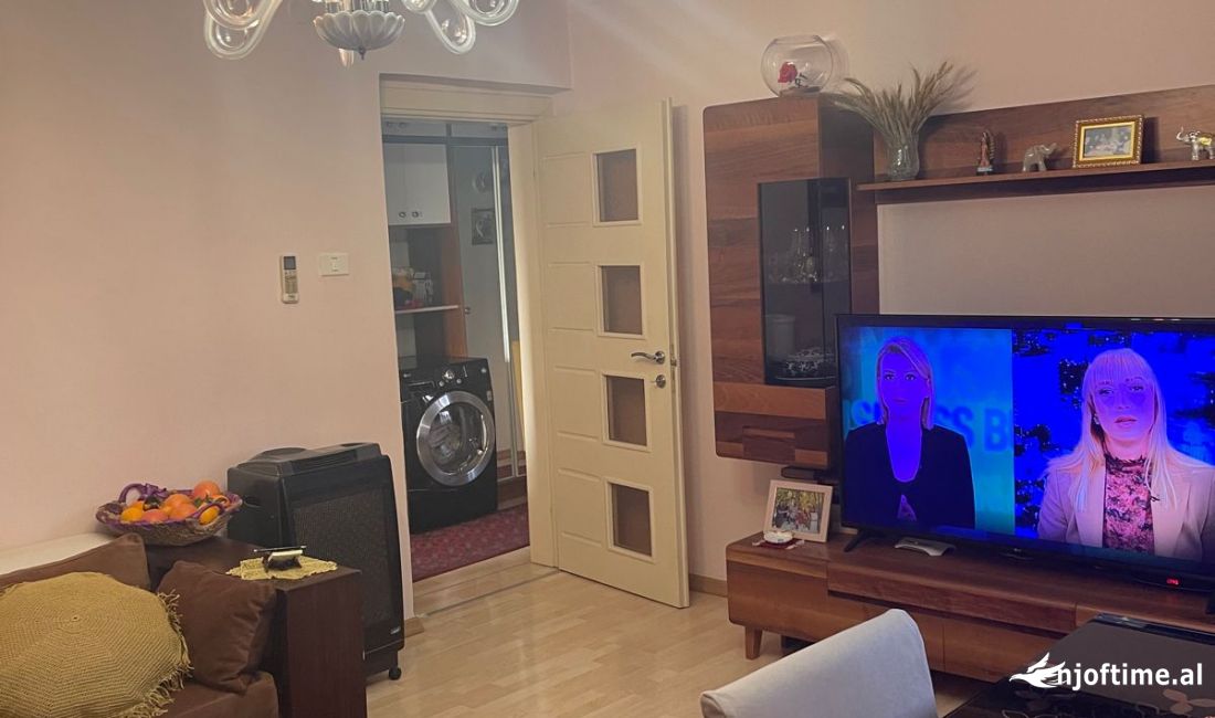 Shtepi me qera Apartament ne Tirane, 2+1, Mobilimi E mobiluar, Pagesa 600  Euro.