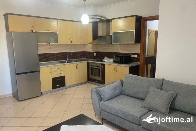 Shtepi me qera 1+1 ne Tirane - 550 Euro