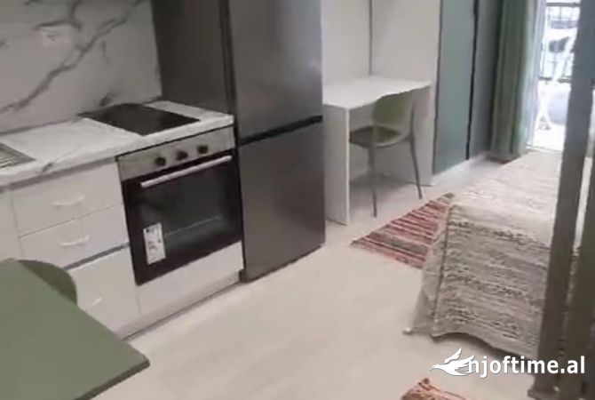 Shtepi me qera Garsoniere ne Tirane - 400 Euro