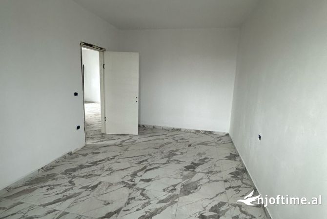 Shtepi ne shitje 2+1 ne Tirane - 84,000 Euro