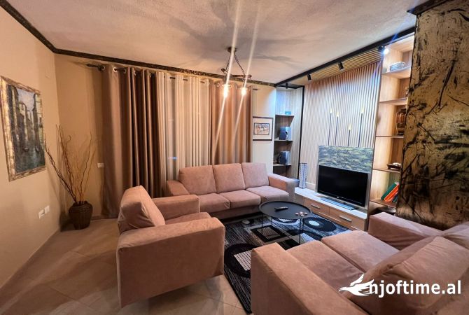 Shtepi me qera 3+1 ne Tirane - 1,000 Euro