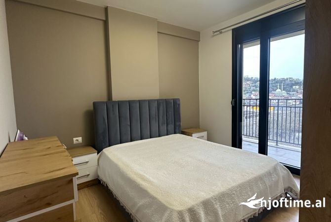 Shtepi me qera Apartament ne Tirane, 2+1, Mobilimi E mobiluar, Pagesa 600  Euro.