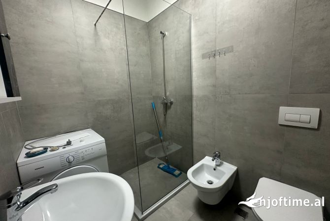 Shtepi me qera Apartament ne Tirane, 2+1, Mobilimi E mobiluar, Pagesa 600  Euro.