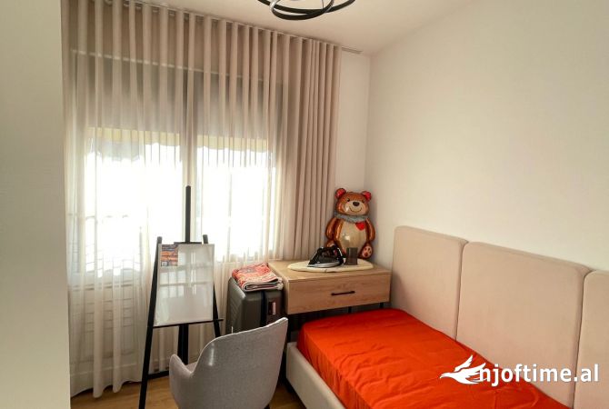 Shtepi me qera Apartament ne Tirane, 2+1, Mobilimi E mobiluar, Pagesa 700  Euro.