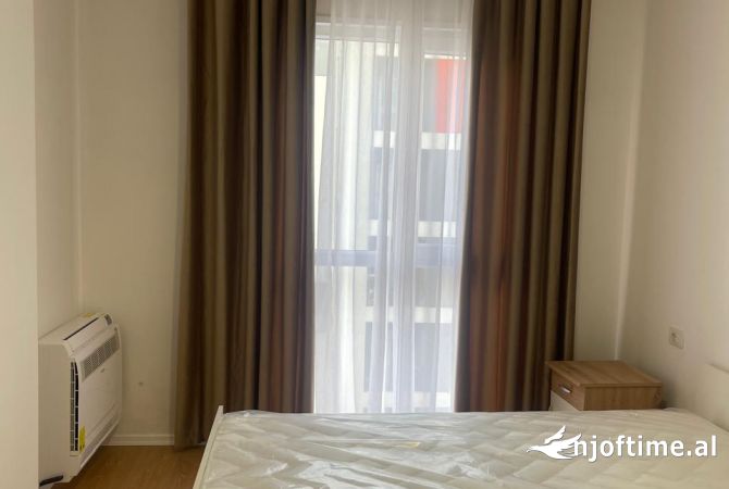 Shtepi me qera Apartament ne Tirane, 2+1, Mobilimi E mobiluar, Pagesa 450  Euro.