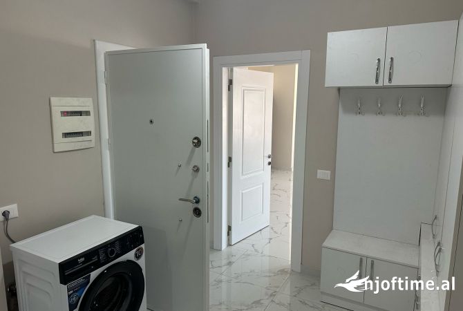 Shtepi me qera 2+1 ne Tirane - 400 Euro