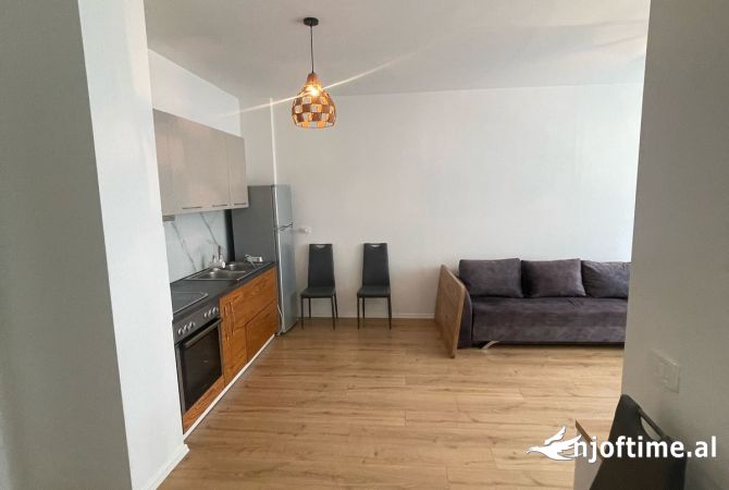 Shtepi me qera 2+1 ne Tirane - 600 Euro