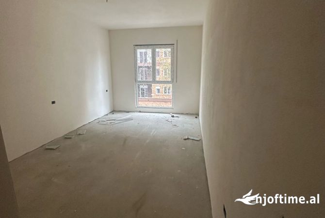 Shtepi ne shitje 2+1 ne Tirane - 92,903 Euro