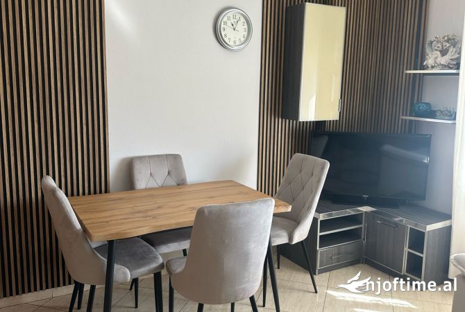 Shtepi me qera 2+1 ne Tirane - 450 Euro