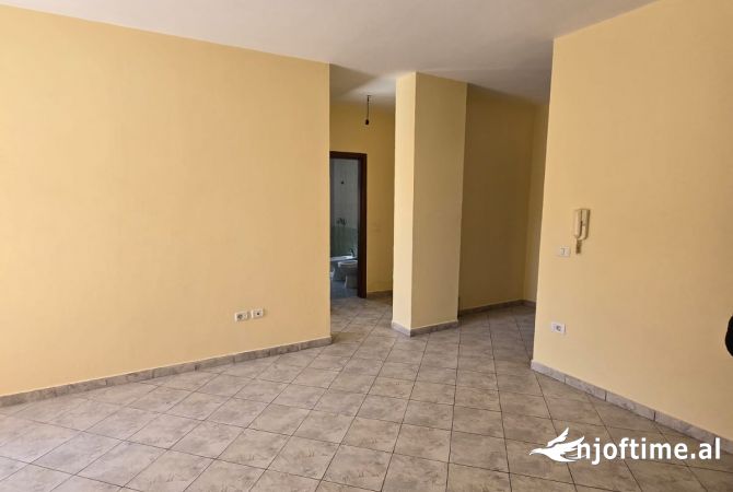 Shtepi ne shitje 3+1 ne Tirane - 180,000 Euro