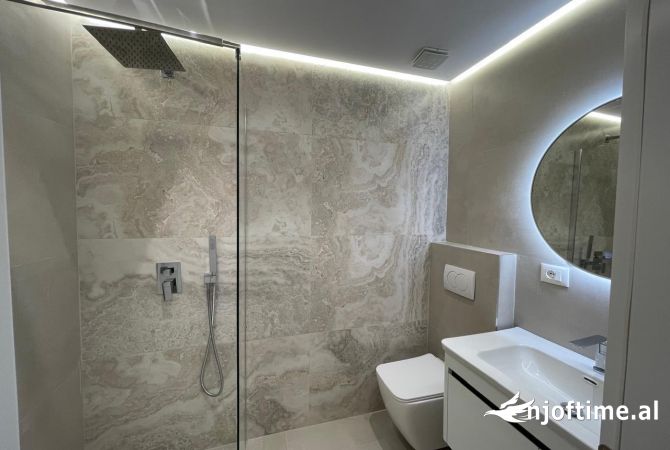 Shtepi ne shitje Apartament ne Tirane, 2+1, Mobilimi Bosh, pa mobiluar, Pagesa 237,000  Euro.