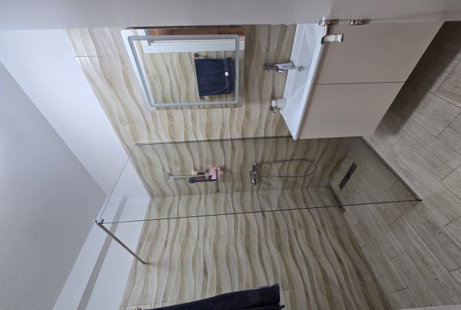 Shtepi me qera Apartament ne Tirane, 2+1, Mobilimi E mobiluar, Pagesa 700  Euro.