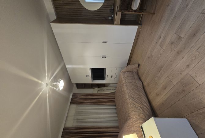 Shtepi me qera Apartament ne Tirane, 2+1, Mobilimi E mobiluar, Pagesa 700  Euro.