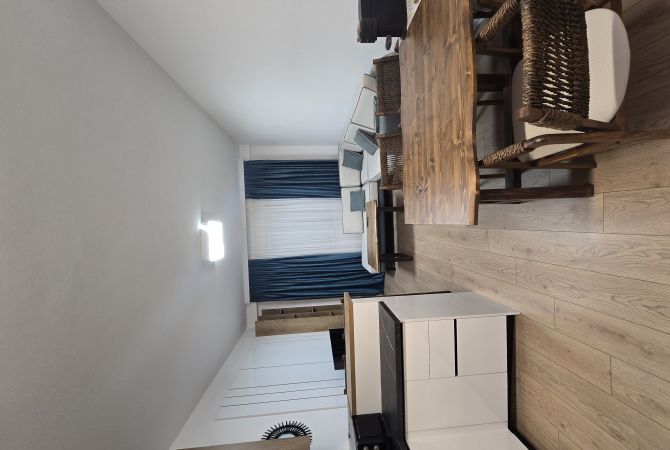 Shtepi me qera Apartament ne Tirane, 2+1, Mobilimi E mobiluar, Pagesa 700  Euro.