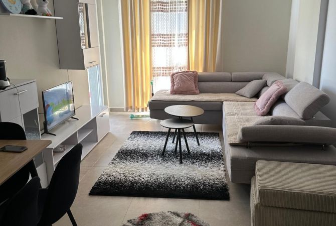 Shtepi me qera 2+1 ne Tirane - 500 Euro