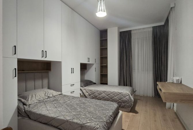 Shtepi me qera Apartament ne Tirane, 2+1, Mobilimi E mobiluar, Pagesa 700  Euro.