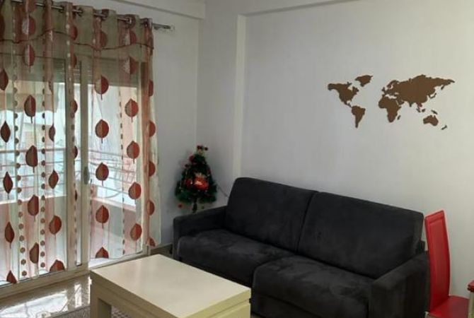 Shtepi me qera Apartament ne Tirane, 1+1, Mobilimi E mobiluar, Pagesa 450  Euro.