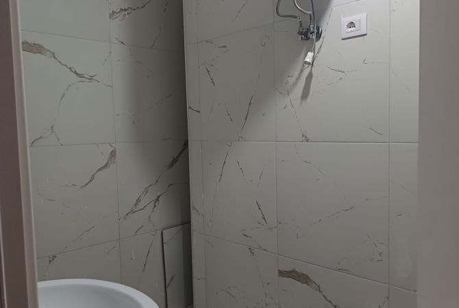 Shtepi me qera Apartament ne Tirane, 2+1, Mobilimi E mobiluar, Pagesa 550  Euro.