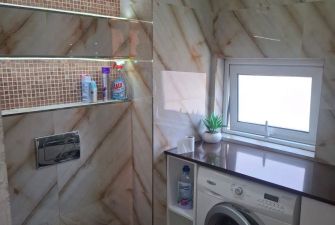 Shtepi me qera Apartament ne Tirane, 2+1, Mobilimi E mobiluar, Pagesa 500  Euro.