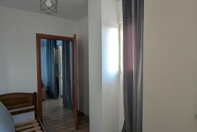 Shtepi me qera 2+1 ne Tirane - 500 Euro