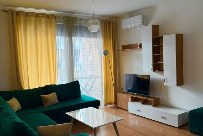 Shtepi me qera 2+1 ne Tirane - 750 Euro
