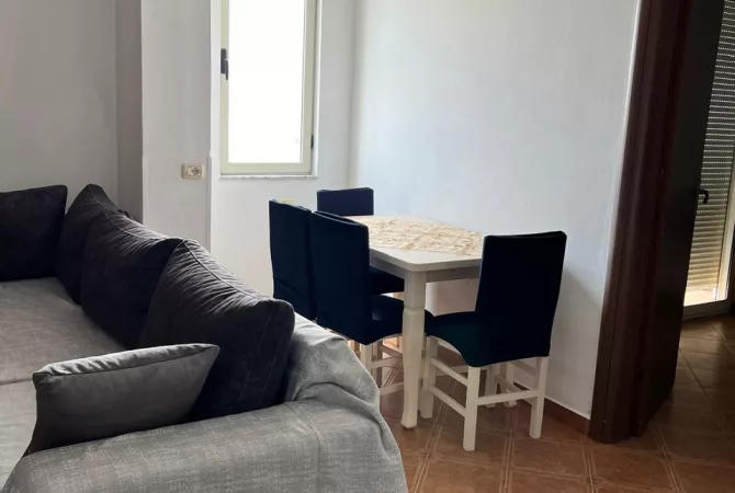 Shtepi me qera 2+1 ne Tirane - 600 Euro