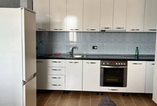 Shtepi me qera 2+1 ne Tirane - 600 Euro