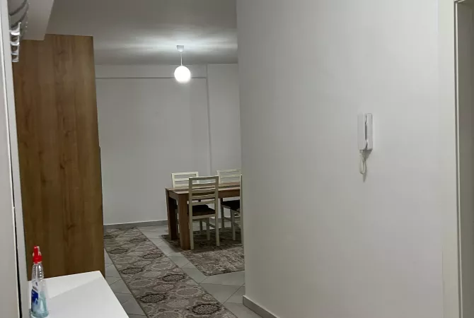 Shtepi me qera 2+1 ne Tirane - 55,000 Leke