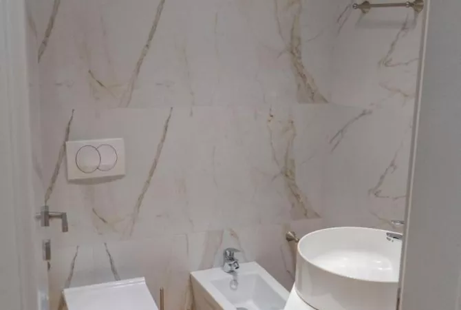 Shtepi me qera Apartament ne Tirane, 2+1, Mobilimi E mobiluar, Pagesa 850  Euro.