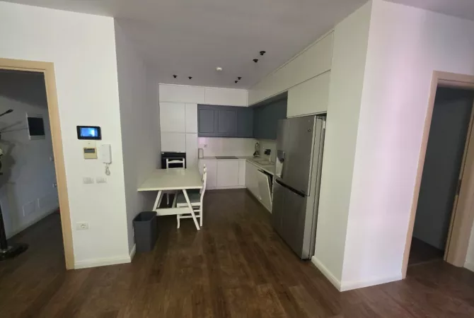 Shtepi me qera 2+1 ne Tirane - 75,000 Leke