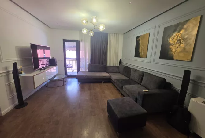 Shtepi me qera Apartament ne Tirane, 2+1, Mobilimi E mobiluar, Pagesa 75,000  Leke.