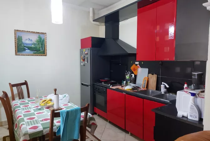 Shtepi me qera 3+1 ne Tirane - 700 Euro