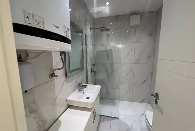 Shtepi me qera 1+1 ne Tirane - 750 Euro