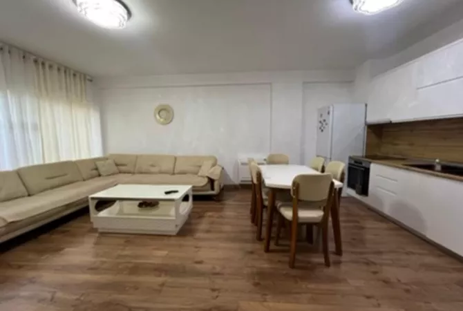 Casa in affitto 2+1 a Tirana - 800 Euro
