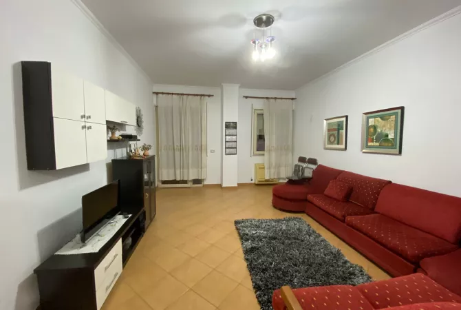 Casa in affitto 1+1 a Tirana - 35,000 Leke