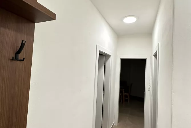 Shtepi me qera 1+1 ne Tirane - 45,000 Leke