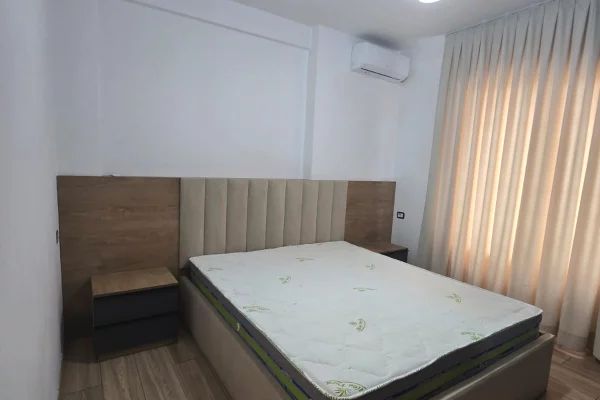 Shtepi me qera 2+1 ne Tirane - 50,000 Leke