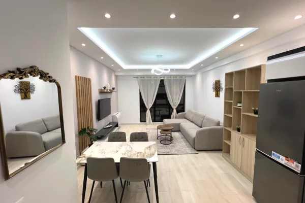 Shtepi me qera 1+1 ne Tirane - 45,000 Leke