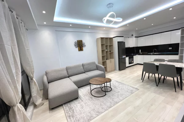 Shtepi me qera Apartament ne Tirane, 1+1, Mobilimi E mobiluar, Pagesa 45,000  Leke.