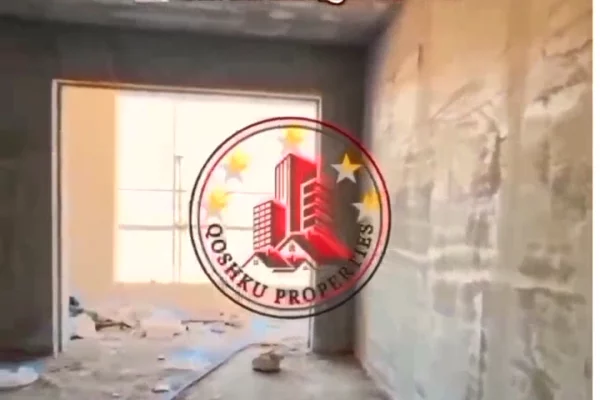 Shtepi ne shitje Apartament ne Tirane, 1+1, Mobilimi Bosh, pa mobiluar, Pagesa 70,000  Euro.